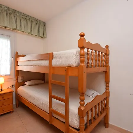Homeholidaysrentals Casals *