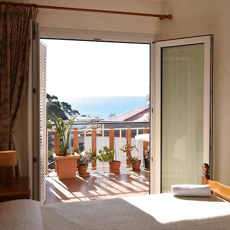 Homeholidaysrentals Casals * Lloret de Mar