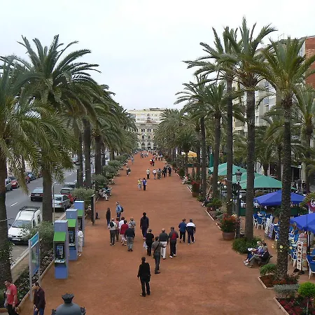Homeholidaysrentals Casals * Lloret de Mar