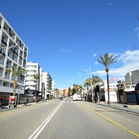 Homeholidaysrentals Casals * Lloret de Mar